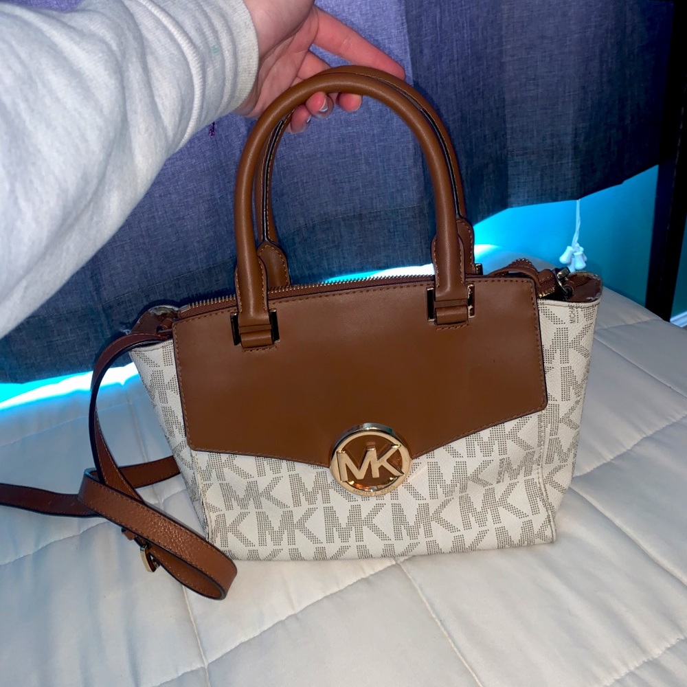 Michael Kors Crossbody Purse